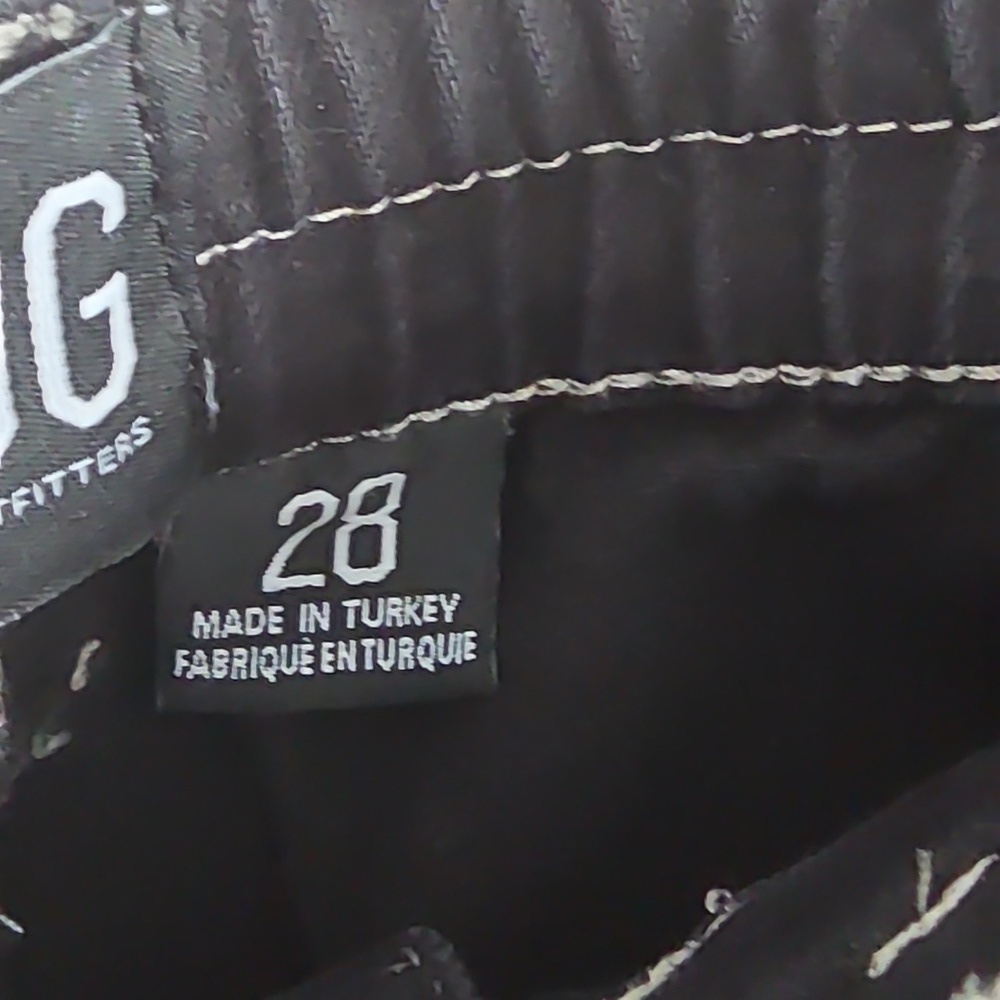 BDG | Urban Outfitters Women's Relaxed Skate Jeans Size 28 Black Cargo - Picture 6 of 7